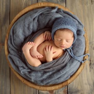 Gorrito tejido a mano talla newborn - Thumbnail Image 4