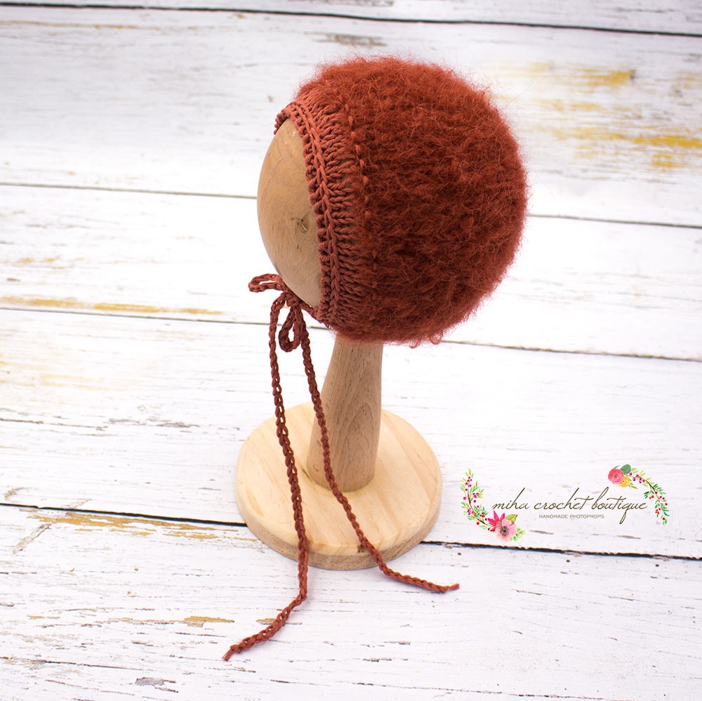 Gorrito tejido a mano talla newborn - Imagen 18