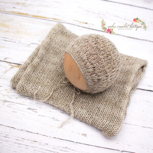 WRAP AND NEWBORN BONNET