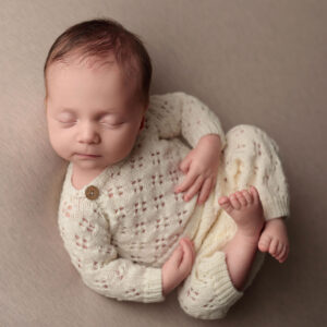 Set Newborn Hecho a Mano - Capota, Jersey y Pantalón en varios colores
